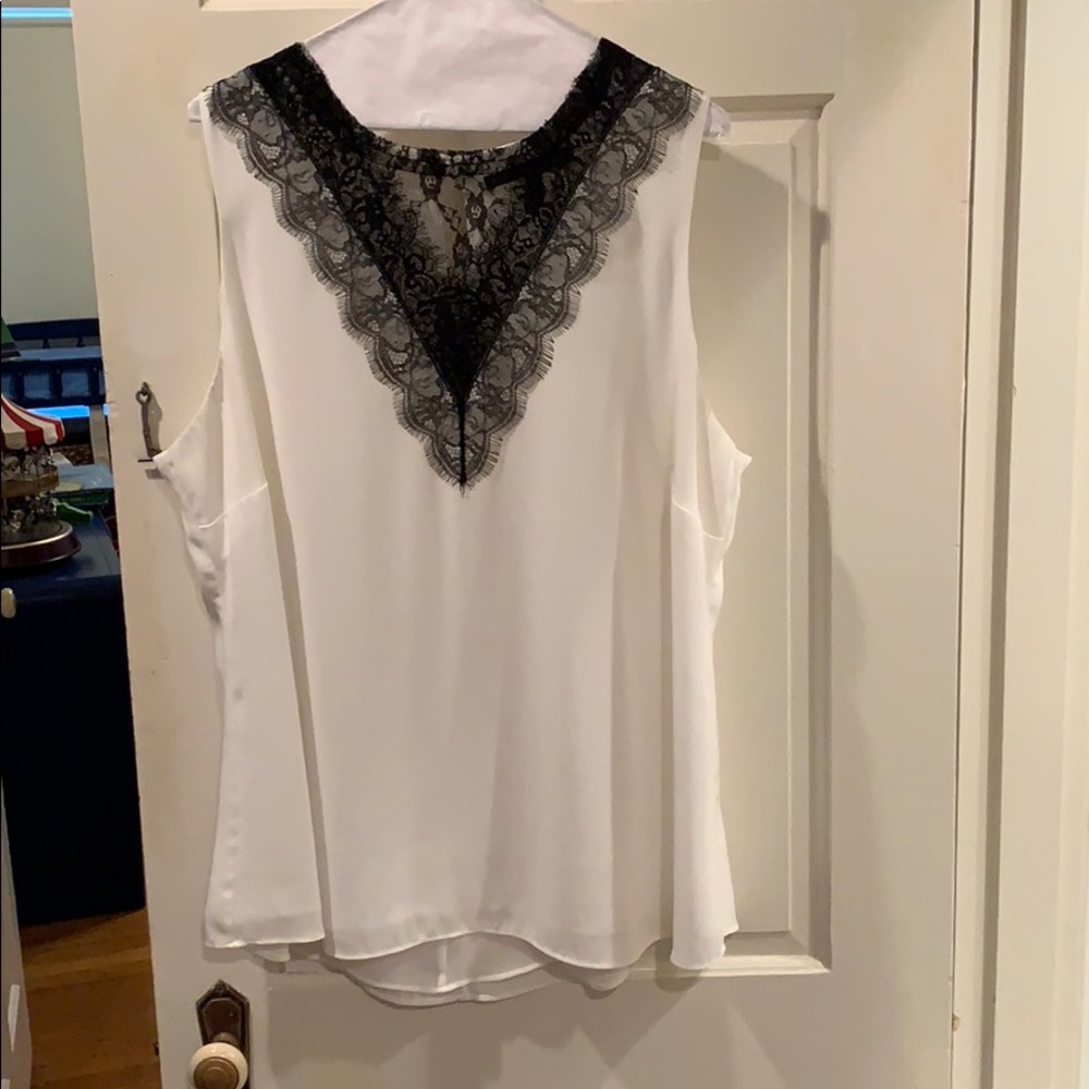 White House black market shell